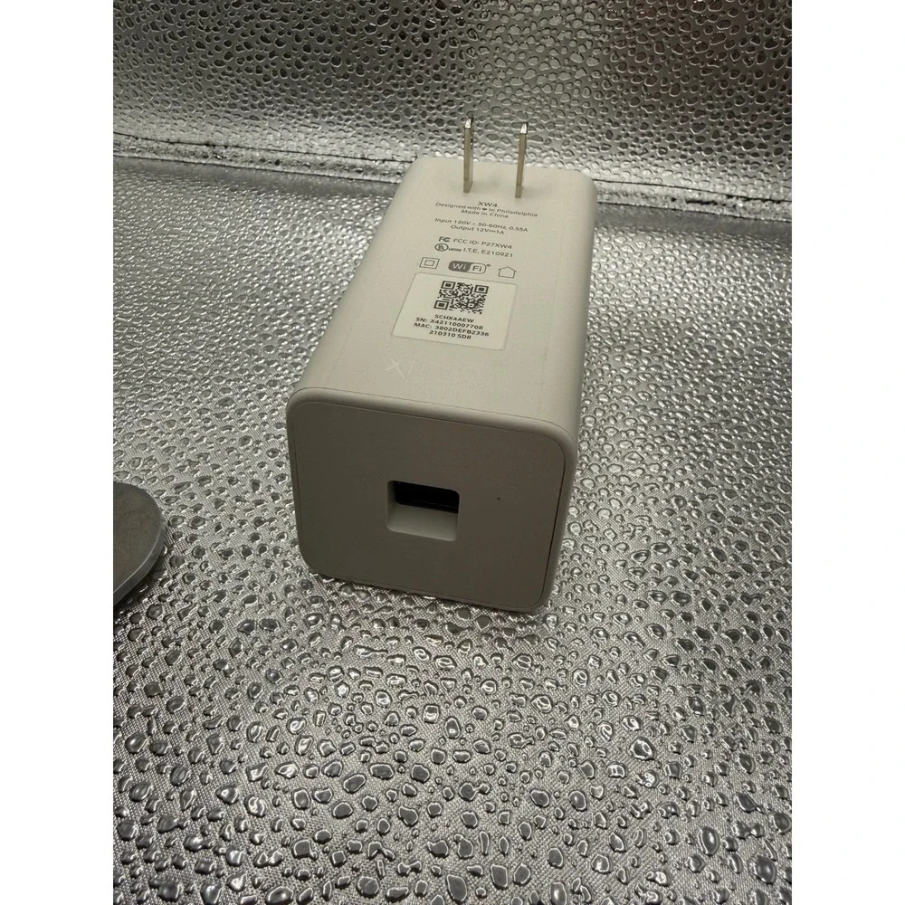 Xfinity xCam2 Security Camera with Power Adapter and Cable SCHC2AEW